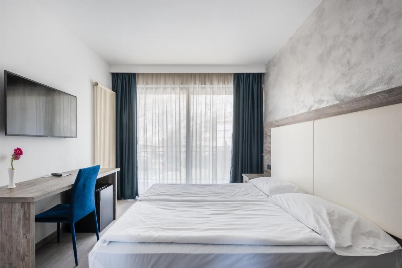 Hotel De Nac Torbole Sul Garda Zewnętrze zdjęcie