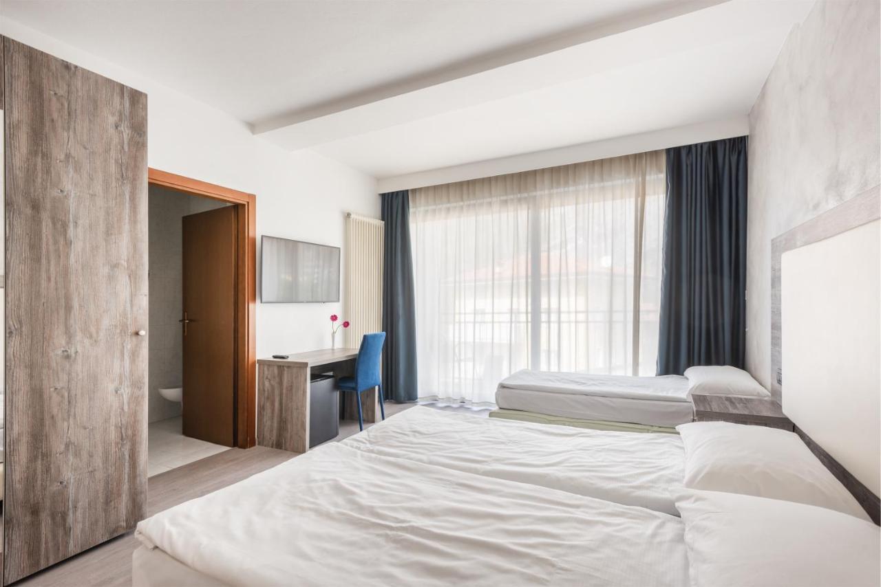 Hotel De Nac Torbole Sul Garda Zewnętrze zdjęcie