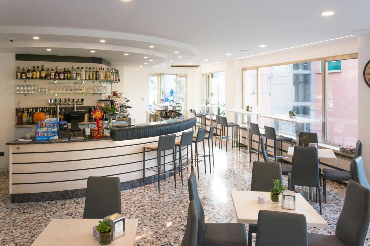 Hotel De Nac Torbole Sul Garda Zewnętrze zdjęcie