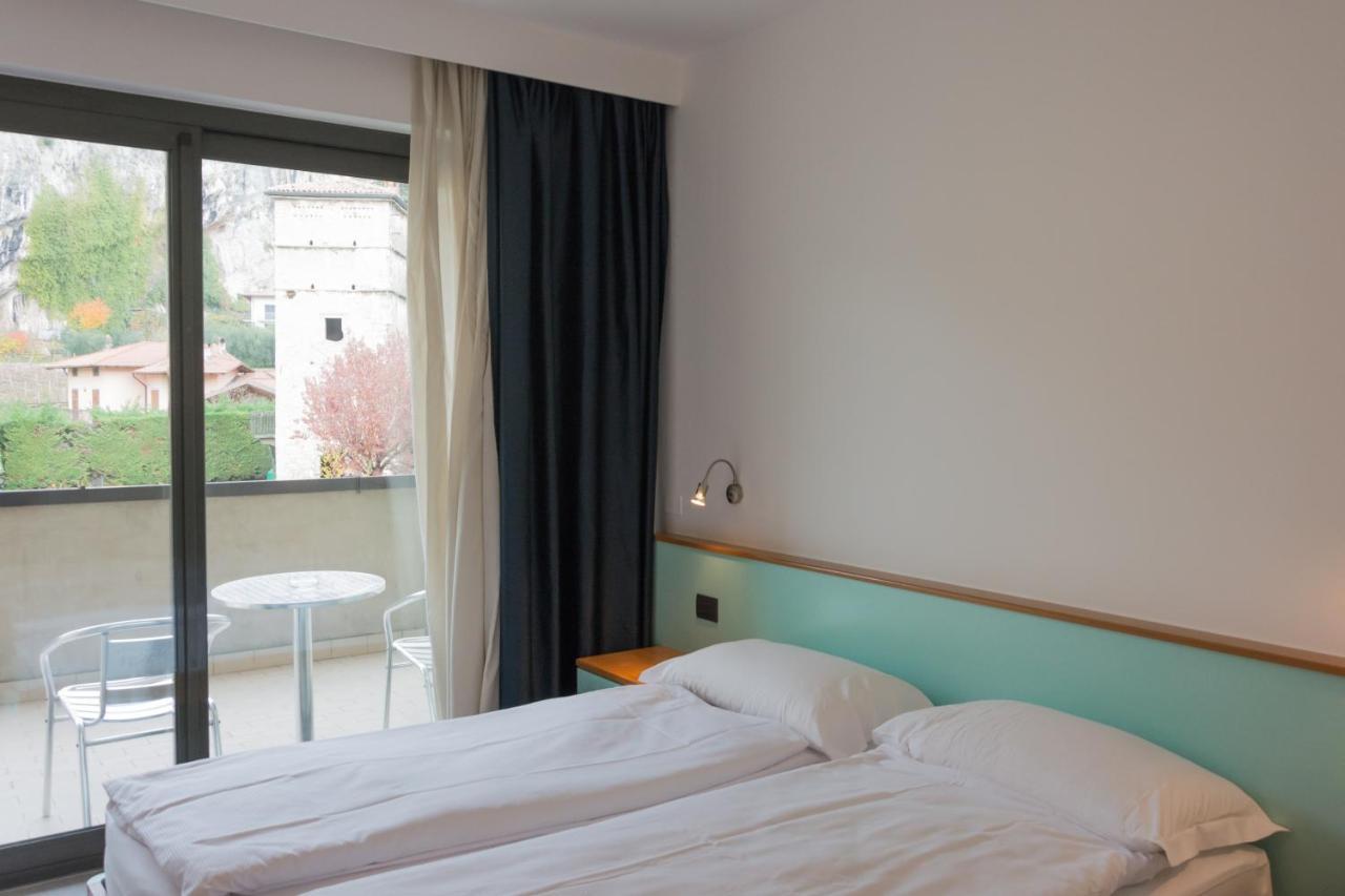 Hotel De Nac Torbole Sul Garda Zewnętrze zdjęcie
